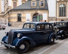 Plan zdjęciowy w okolicach Uniwersytetu Wrocławskiego. - Z uwagi na szczególne tło historyczne serialu (nazistowskie Niemcy lat 30. XX wieku), w przestrzeni miasta powstaną plany scenograficzne, uwzględniające określone znaki i symbole, charakterystyczne dla danego okresu historycznego, których nie należy w żaden sposób interpretować dosłownie – są jedynie dekoracją do filmu - informuje producent filmu